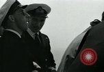 Standbild British Royal Navy de Havilland Vampire Jet macht die Landung auf der USS Antietam verhaftet Atlantik, 1953, aus Sekunde 55 historischem Filmmaterial Videoclip 65675048903