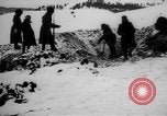 Standbild Graben gemeinsamen Grab Russland, 1915, aus Sekunde 48 historischem Filmmaterial Videoclip 65675048905