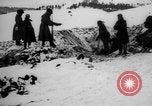 Standbild Graben gemeinsamen Grab Russland, 1915, aus Sekunde 50 historischem Filmmaterial Videoclip 65675048905