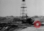 Immagine di Olio derrick Masjid-i-Suleiman Iran, 1908, secondo 46 filmato di repertorio 65675048913