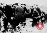 Immagine di Attacco di gas formazione civile United States USA, 1943, secondo 25 filmato di repertorio 65675048916