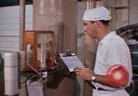 Immagine di Food and Drugs Administration Lab Washington DC USA, 1965, secondo 5 filmato di repertorio 65675048917