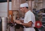 Immagine di Food and Drugs Administration Lab Washington DC USA, 1965, secondo 6 filmato di repertorio 65675048917
