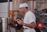 Immagine di Food and Drugs Administration Lab Washington DC USA, 1965, secondo 7 filmato di repertorio 65675048917