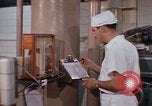 Immagine di Food and Drugs Administration Lab Washington DC USA, 1965, secondo 20 filmato di repertorio 65675048917