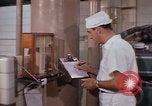 Immagine di Food and Drugs Administration Lab Washington DC USA, 1965, secondo 22 filmato di repertorio 65675048917