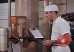 Immagine di Food and Drugs Administration Lab Washington DC USA, 1965, secondo 25 filmato di repertorio 65675048917