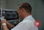 Standbild Affen Washington DC USA, 1965, aus Sekunde 44 historischem Filmmaterial Videoclip 65675048921