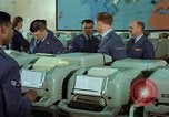 Image États-Unis aviateurs United States USA, 1961, de la seconde 30 séquences d'archives historiques vidéo 65675048940