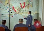 Standbild der US Air Force Offiziere United States USA, 1961, aus Sekunde 4 historischem Filmmaterial Videoclip 65675048942