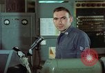 Standbild USA Fliegers United States USA, 1961, aus Sekunde 10 historischem Filmmaterial Videoclip 65675048943