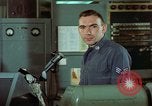 Standbild USA Fliegers United States USA, 1961, aus Sekunde 11 historischem Filmmaterial Videoclip 65675048943
