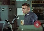 Standbild USA Fliegers United States USA, 1961, aus Sekunde 29 historischem Filmmaterial Videoclip 65675048943
