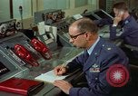 Standbild rote Telefone am Strategic Air Command United States USA, 1961, aus Sekunde 23 historischem Filmmaterial Videoclip 65675048945