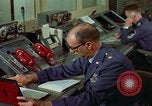 Standbild rote Telefone am Strategic Air Command United States USA, 1961, aus Sekunde 32 historischem Filmmaterial Videoclip 65675048945