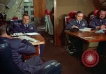 Standbild der US Air Force Offiziere United States USA, 1961, aus Sekunde 6 historischem Filmmaterial Videoclip 65675048946