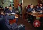 Standbild der US Air Force Offiziere United States USA, 1961, aus Sekunde 15 historischem Filmmaterial Videoclip 65675048946