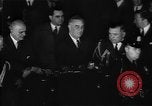 Image Franklin D Roosevelt militaire croissante des Américains Washington DC USA, 1940, de la seconde 40 séquences d'archives historiques vidéo 65675048963