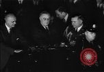 Image Franklin D Roosevelt militaire croissante des Américains Washington DC USA, 1940, de la seconde 42 séquences d'archives historiques vidéo 65675048963