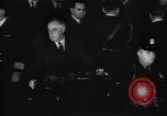 Image Franklin D Roosevelt militaire croissante des Américains Washington DC USA, 1940, de la seconde 47 séquences d'archives historiques vidéo 65675048963