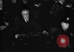 Image Franklin D Roosevelt militaire croissante des Américains Washington DC USA, 1940, de la seconde 49 séquences d'archives historiques vidéo 65675048963