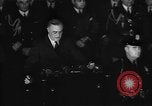 Image Franklin D Roosevelt militaire croissante des Américains Washington DC USA, 1940, de la seconde 58 séquences d'archives historiques vidéo 65675048963