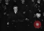 Image Franklin D Roosevelt militaire croissante des Américains Washington DC USA, 1940, de la seconde 59 séquences d'archives historiques vidéo 65675048963