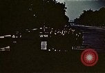Standbild Gruppe Paraden Paris Frankreich, 1945, aus Sekunde 21 historischem Filmmaterial Videoclip 65675048974