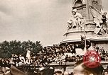 Standbild British flag London England Vereinigtes Königreich, 1945, aus Sekunde 7 historischem Filmmaterial Videoclip 65675048980