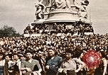 Standbild British flag London England Vereinigtes Königreich, 1945, aus Sekunde 16 historischem Filmmaterial Videoclip 65675048980