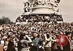 Standbild British flag London England Vereinigtes Königreich, 1945, aus Sekunde 19 historischem Filmmaterial Videoclip 65675048980