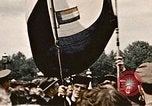 Standbild British flag London England Vereinigtes Königreich, 1945, aus Sekunde 41 historischem Filmmaterial Videoclip 65675048980
