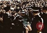 Standbild British flag London England Vereinigtes Königreich, 1945, aus Sekunde 45 historischem Filmmaterial Videoclip 65675048980