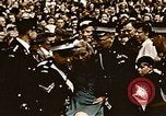 Standbild British flag London England Vereinigtes Königreich, 1945, aus Sekunde 47 historischem Filmmaterial Videoclip 65675048980