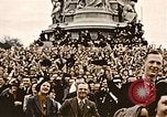 Standbild British flag London England Vereinigtes Königreich, 1945, aus Sekunde 61 historischem Filmmaterial Videoclip 65675048980