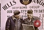 Standbild der US Air Force 303rd Bomb Group London England Vereinigtes Königreich, 1945, aus Sekunde 23 historischem Filmmaterial Videoclip 65675048991