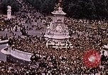 Image of Victoria Memorial London England United Kingdom, 1945, second 48 stock footage video 65675048992