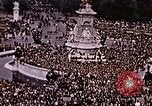 Image of Victoria Memorial London England United Kingdom, 1945, second 52 stock footage video 65675048992
