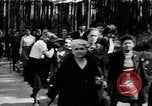 Image au camp de concentration de Buchenwald Weimar en Allemagne, 1945, de la seconde 1 séquences d'archives historiques vidéo 65675049037