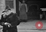 Immagine di La popolazione civile tedesca tour campo di concentramento di Dachau dopo la sua liberazione Baviera Germania, 1945, secondo 41 filmato di repertorio 65675049039
