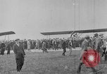 Immagine di Il giro del mondo volantini Washington DC USA, 1924, secondo 13 filmato di repertorio 65675049054