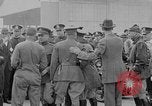 Immagine di Il giro del mondo volantini Washington DC USA, 1924, secondo 45 filmato di repertorio 65675049054