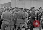 Immagine di Il giro del mondo volantini Washington DC USA, 1924, secondo 54 filmato di repertorio 65675049054