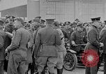 Immagine di Il giro del mondo volantini Washington DC USA, 1924, secondo 56 filmato di repertorio 65675049054