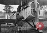 Standbild Eddie Rickenbacker Frankreich, 1918, aus Sekunde 5 historischem Filmmaterial Videoclip 65675049084
