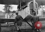 Standbild Eddie Rickenbacker Frankreich, 1918, aus Sekunde 6 historischem Filmmaterial Videoclip 65675049084