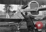 Standbild Eddie Rickenbacker Frankreich, 1918, aus Sekunde 22 historischem Filmmaterial Videoclip 65675049084