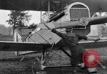 Standbild Eddie Rickenbacker Frankreich, 1918, aus Sekunde 26 historischem Filmmaterial Videoclip 65675049084