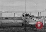 Standbild Eddie Rickenbacker Frankreich, 1918, aus Sekunde 27 historischem Filmmaterial Videoclip 65675049084