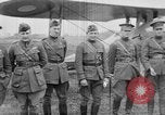 Standbild USA 94th Aero Squadron Frankreich, 1918, aus Sekunde 14 historischem Filmmaterial Videoclip 65675049089